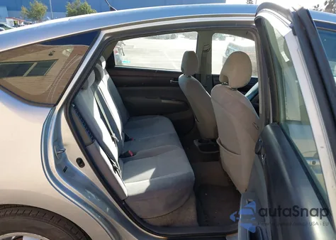 2005 Toyota Prius z USA, uszkodzony, nr VIN JTDKB20U753052104